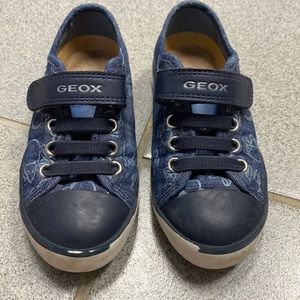 Geox Disney Mickey Mouse blue shoes size